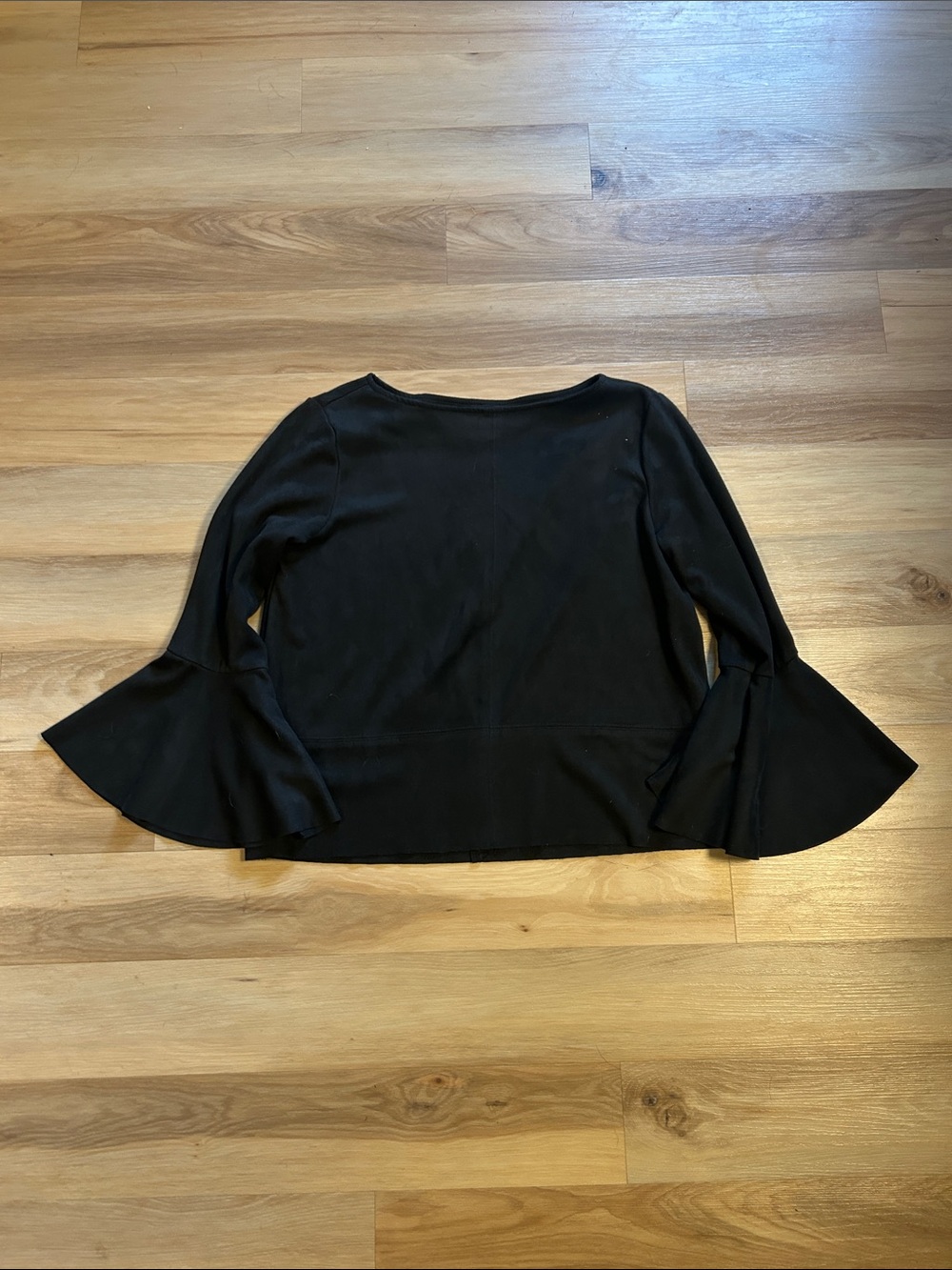 Karen Kane Bell Sleeve Blouse